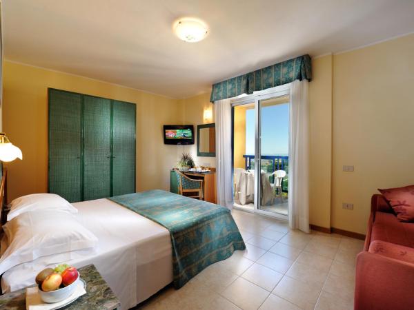 Hotel Bellevue : photo 1 de la chambre chambre double standard - vue sur mer