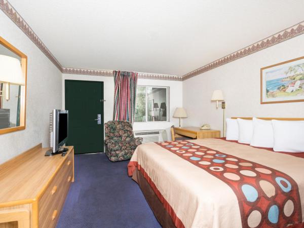 Days Inn by Wyndham Phoenix West : photo 1 de la chambre suite studio lit king-size - non-fumeurs