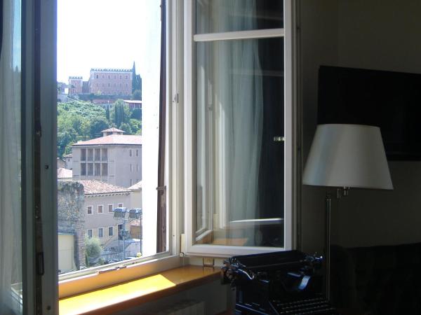 Agli Abbaini : photo 2 de la chambre chambre double ou lits jumeaux