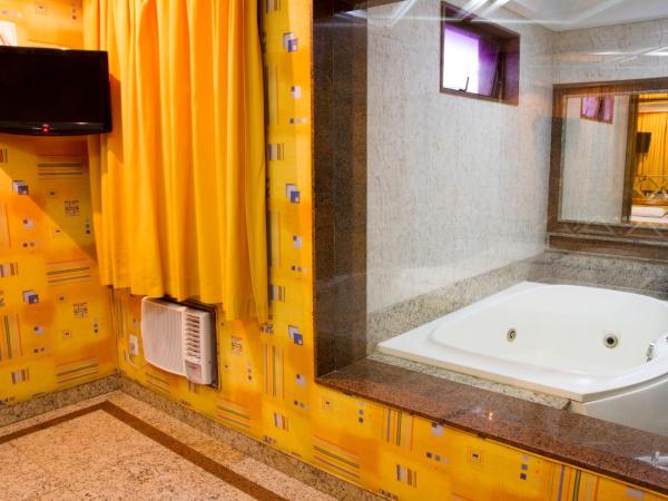 Hotel Malaga (Adult Only) : photo 5 de la chambre chambre double supérieure avec bain à remous 