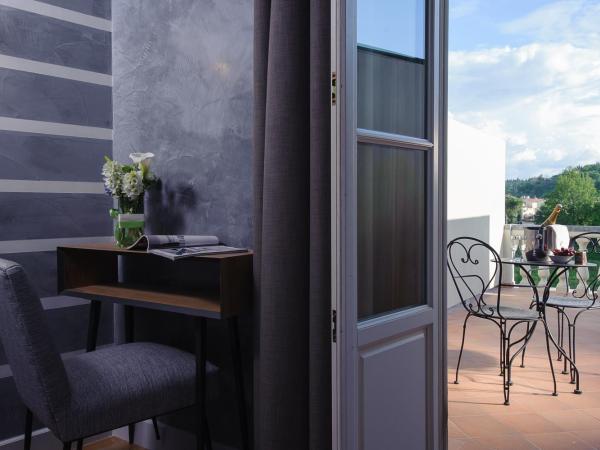 Hotel Lungarno Vespucci 50 : photo 5 de la chambre chambre double deluxe avec terrasse