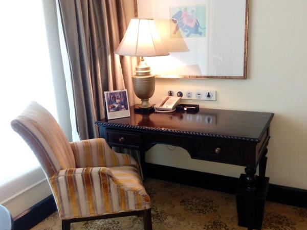 Taj Krishna : photo 3 de la chambre chambre lits jumeaux deluxe - vue sur ville