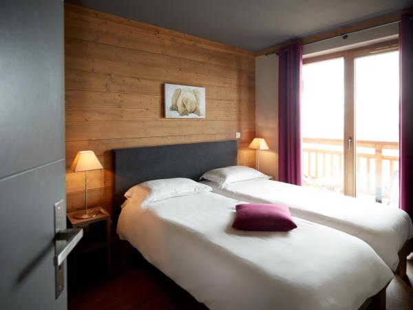 CGH Résidences & Spas les Chalets du Soleil Contemporain : photo 1 de la chambre appartement 5 chambres avec accès au spa (11 adultes)