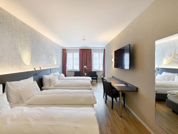 Altstadt Hotel Krone Luzern : photo 4 de la chambre chambre quadruple