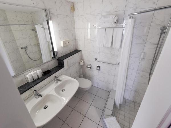 Altstadt Hotel Krone Luzern : photo 7 de la chambre chambre triple