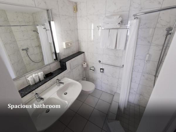 Altstadt Hotel Krone Luzern : photo 8 de la chambre chambre triple