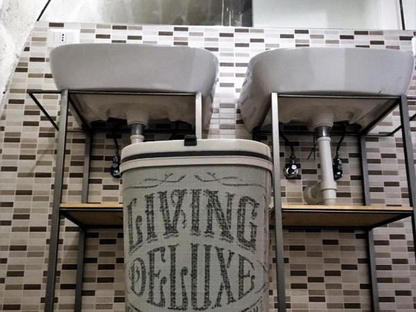 The Rock Hostel : photo 2 de la chambre lit dans dortoir pour femmes de 8 lits