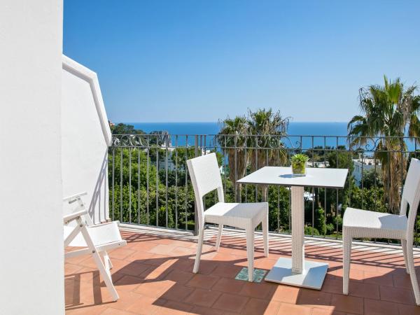 Hotel Syrene : photo 8 de la chambre chambre double avec balcon - vue sur mer