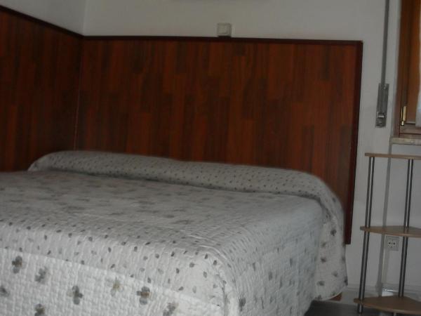 Al Caminetto : photo 3 de la chambre petite chambre double