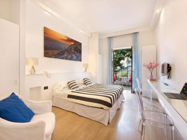 Hotel Rivage : photo 2 de la chambre chambre double ou lits jumeaux standard avec balcon