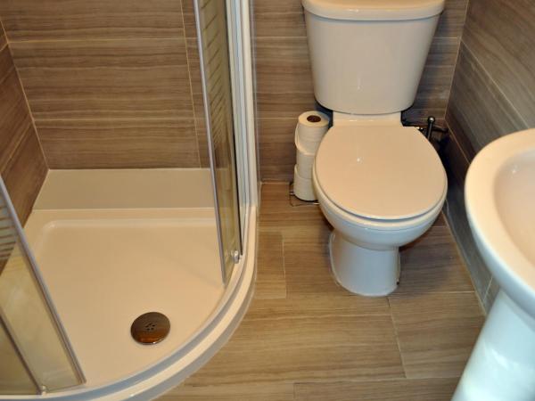 Cheers Hotel : photo 4 de la chambre chambre familiale