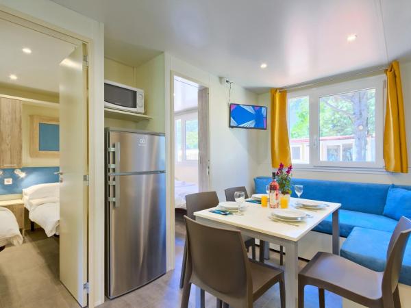 Quality Mobile Homes in Camping Kazela : photo 4 de la chambre mobile home 3 chambres confort