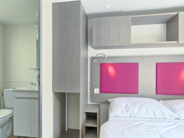 Quality Mobile Homes in Camping Kazela : photo 9 de la chambre mobile home 3 chambres