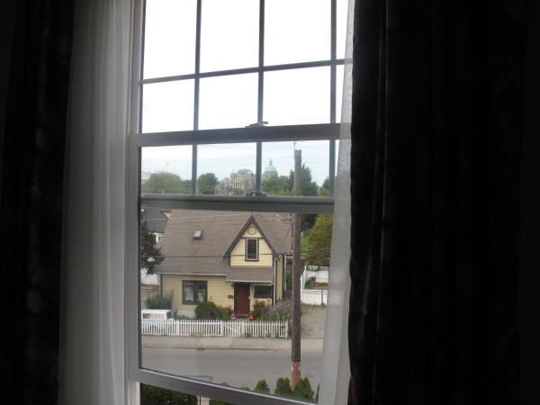 James Bay Inn Hotel, Suites & Cottage : photo 4 de la chambre petite chambre