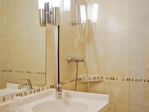 Best Western Crequi Lyon Part Dieu : photo 7 de la chambre chambre lit queen-size confort