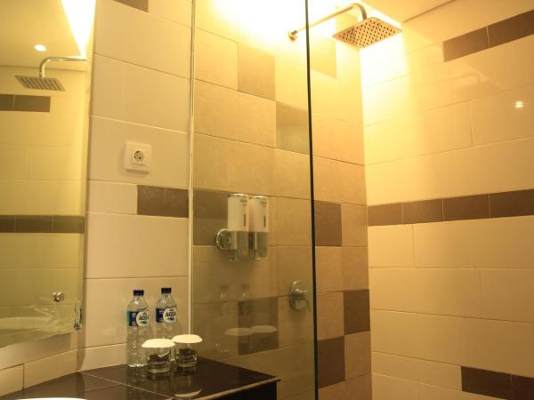 H Boutique Hotel Jogjakarta : photo 3 de la chambre chambre lit king-size deluxe