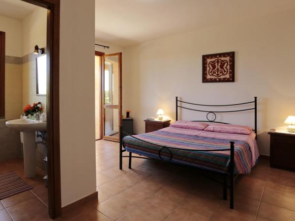 Bed and breakfast Le Camelie : photo 3 de la chambre chambre double avec balcon