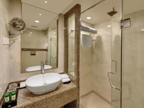 The Fern Residency, MIDC, Pune : photo 5 de la chambre winter green room