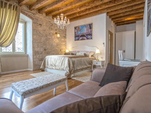 Villa Split Heritage Hotel : photo 8 de la chambre suite junior - annexe
