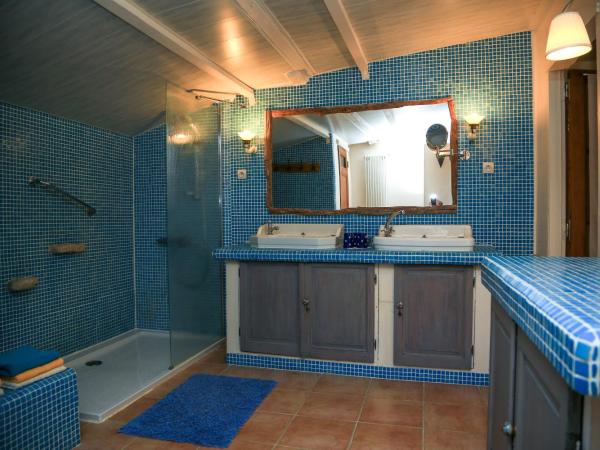 Mas la Provence : photo 4 de la chambre chambre quadruple supérieure