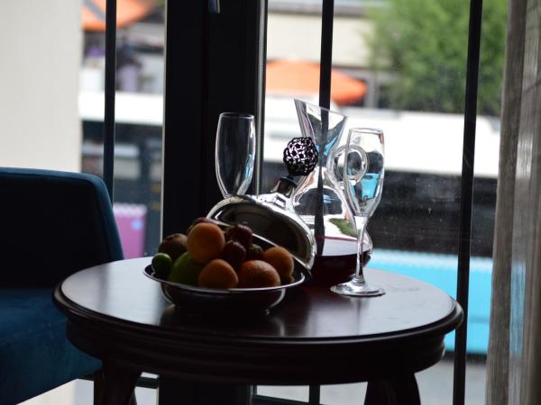 Golden Gate Hotel Topkapı : photo 5 de la chambre chambre double deluxe - vue sur ville