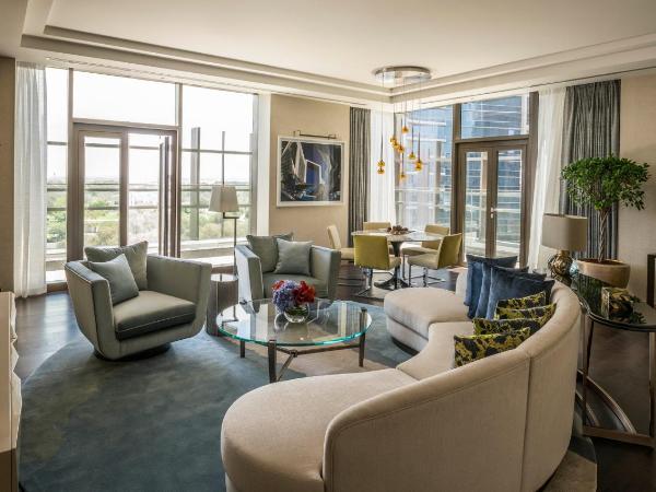 Four Seasons Hotel Dubai International Financial Centre : photo 3 de la chambre suite 1 chambre lit king-size résidentielle
