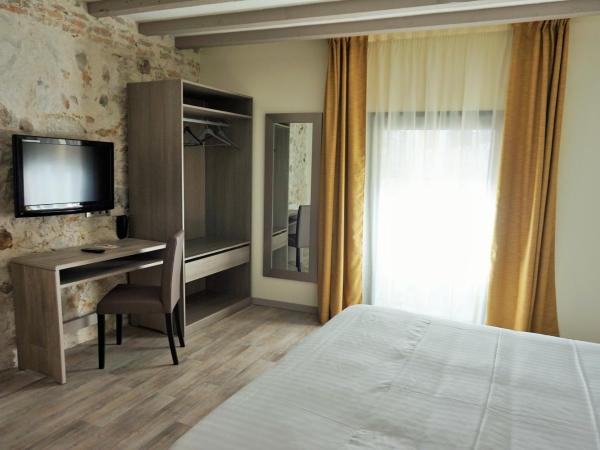Hotel de la Couronne : photo 6 de la chambre chambre double supérieure