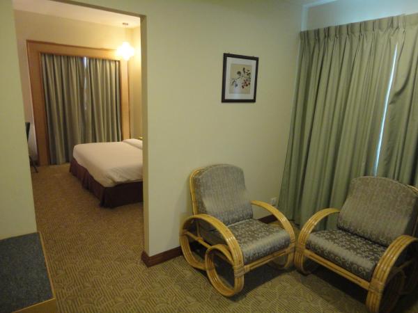 The Pavilion Hotel : photo 3 de la chambre suite junior