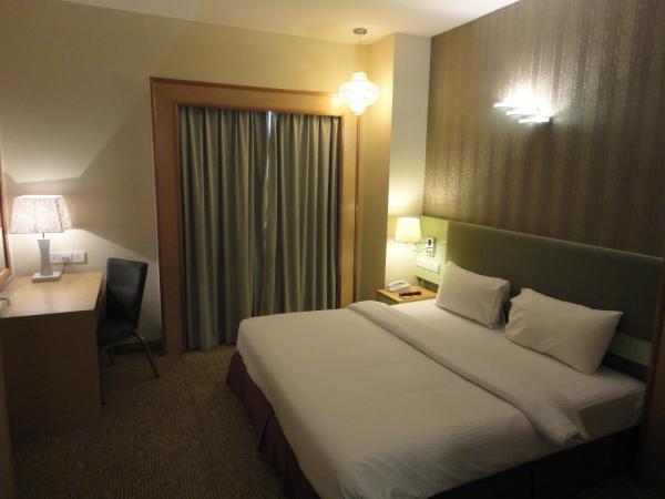 The Pavilion Hotel : photo 4 de la chambre suite junior