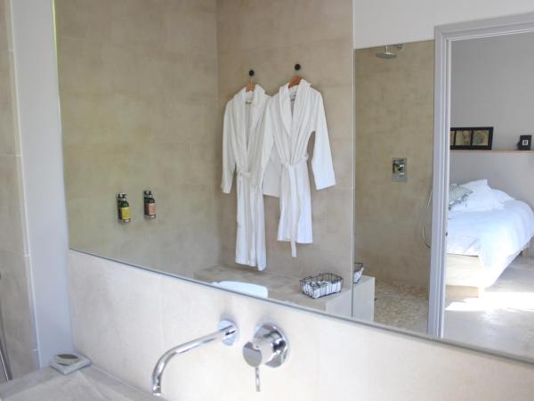 La Magnanerie de l'Isle B&B : photo 4 de la chambre chambre double - vue sur jardin