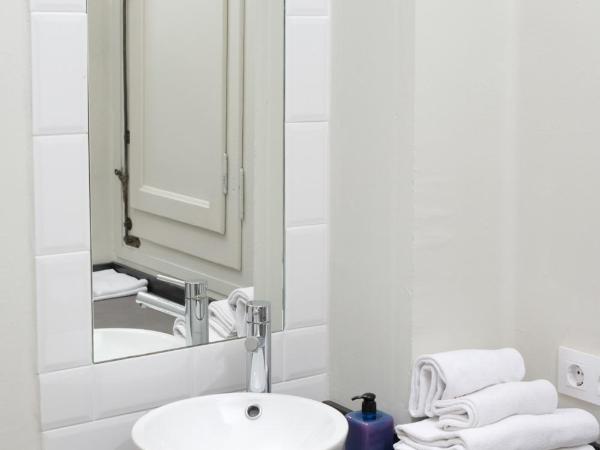 NWT Central Station Valencia : photo 1 de la chambre chambre double Économique