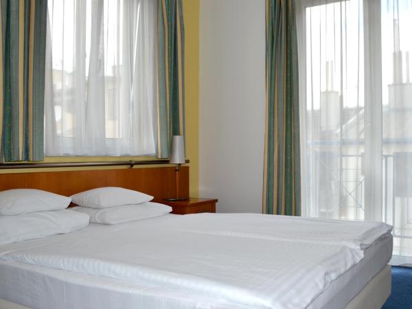 Hotel Veritas : photo 8 de la chambre chambre double Économique