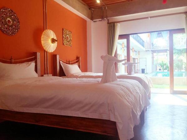 Garden Yard Inn Chiangmai : photo 5 de la chambre chambre double ou lits jumeaux avec accès piscine 