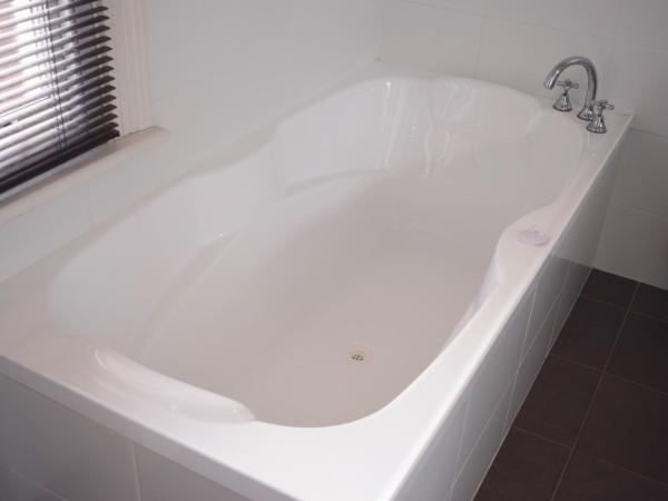 Auldington Hotel : photo 2 de la chambre chambre double avec baignoire