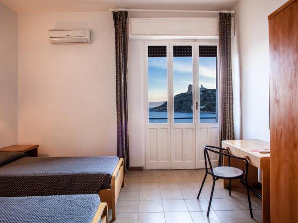 Hotel Calamosca : photo 3 de la chambre chambre double ou lits jumeaux - vue sur mer