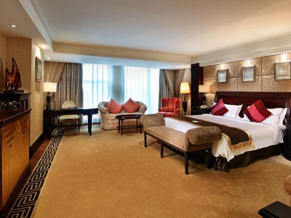 Royal Mediterranean Hotel : photo 10 de la chambre chambre lit king-size exécutive