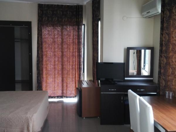 Hotel Melike : photo 3 de la chambre chambre double ou lits jumeaux avec balcon