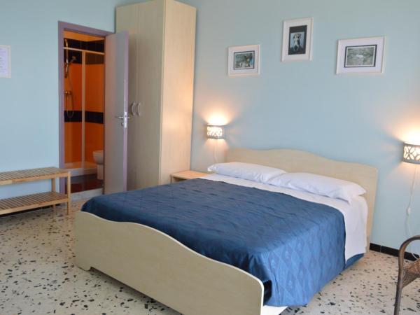 B&B Fronte Del Mare : photo 1 de la chambre chambre double - vue sur mer
