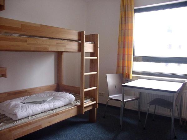 Jugendherberge Köln-Deutz : photo 3 de la chambre chambre quadruple