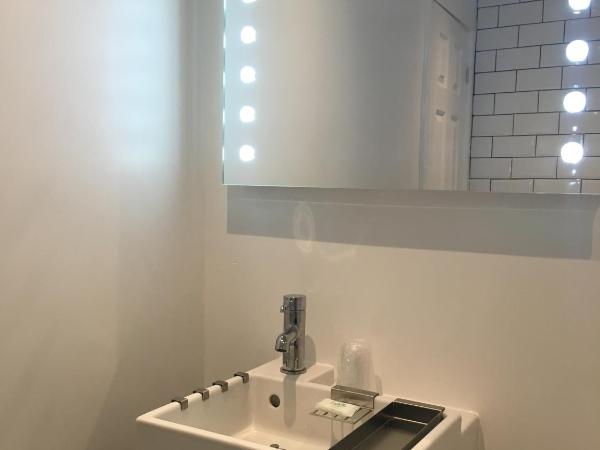 Happy Return Hotel : photo 1 de la chambre chambre familiale deluxe