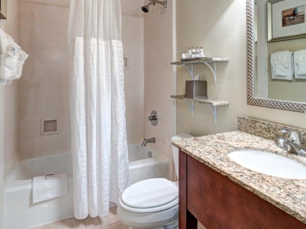 Blake Hotel New Orleans, BW Signature Collection : photo 8 de la chambre chambre avec 2 lits queen-size - vue sur ville