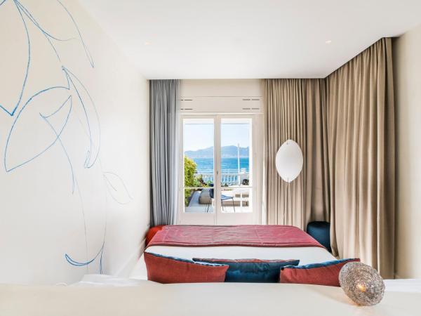 Le Petit Nice - Passedat : photo 2 de la chambre chambre exécutive - vue sur mer et terrasse
