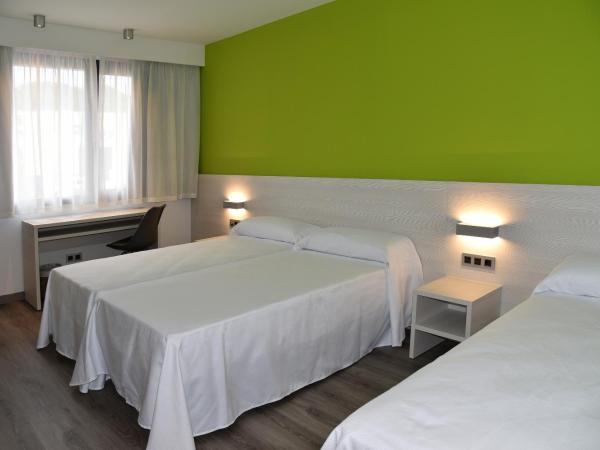 Hotel Julimar : photo 6 de la chambre chambre triple standard