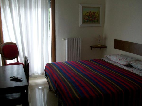 appartamento via san pardo : photo 1 de la chambre chambre double ou lits jumeaux standard