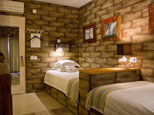 Surfers Lodge Peniche : photo 5 de la chambre chambre lits jumeaux standard