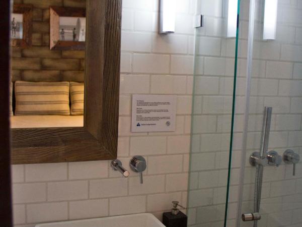 Surfers Lodge Peniche : photo 6 de la chambre chambre lits jumeaux standard