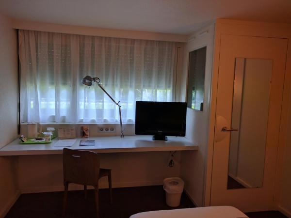 Campanile Hôtel Auch : photo 7 de la chambre chambre lits jumeaux supérieure