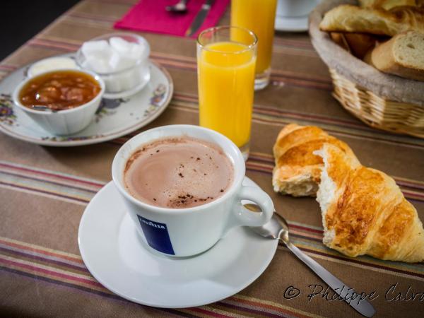 Hotel Kapa Gorry : photo 1 de la chambre chambre double - rez-de-chaussée
