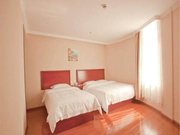 GreenTree Inn Liaoning Dalian Railway Station South Shengli Square Express Hotel : photo 2 de la chambre citoyens de chine continentale - chambre familiale