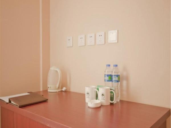 GreenTree Inn Liaoning Dalian Railway Station South Shengli Square Express Hotel : photo 1 de la chambre chambre simple - citoyens de chine continentale